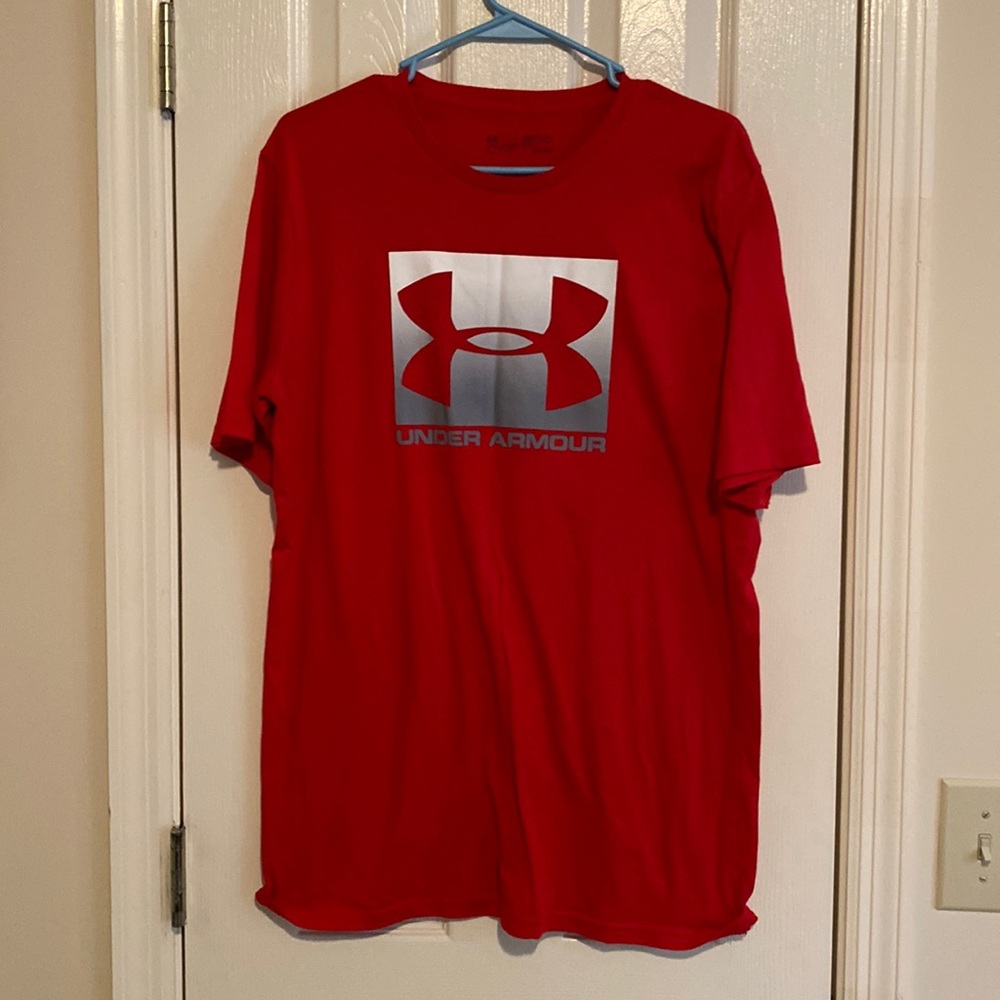 Under Armour size large T-shirt